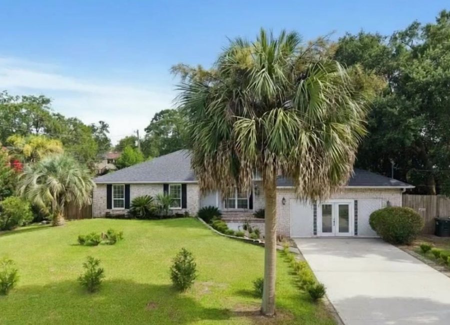 Pensacola Waterfront Home for Sale, 1.4 Acres, Boathouse #PensacolaRealEstate #FloridaRealEstate