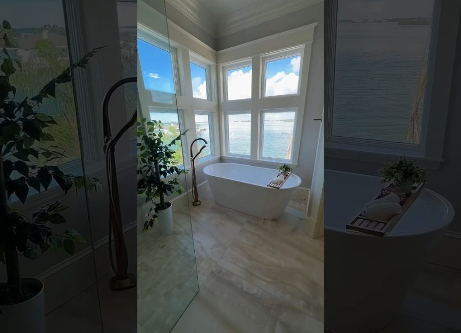 🏝️ Island Estates 5 bedrooms | 4.5 baths | 4,039 sq ft Private dock Clearwater Florida