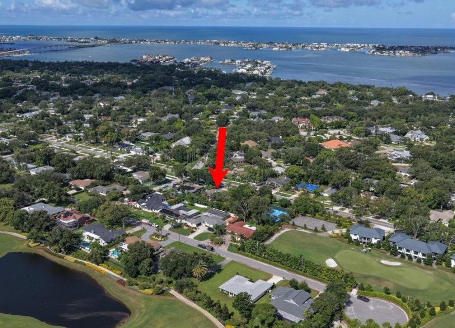 1621 Indian Rocks Rd, Belleair, FL